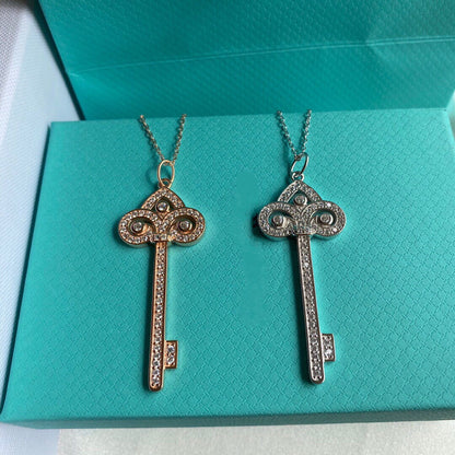 KEY NECKLACE DIAMOND