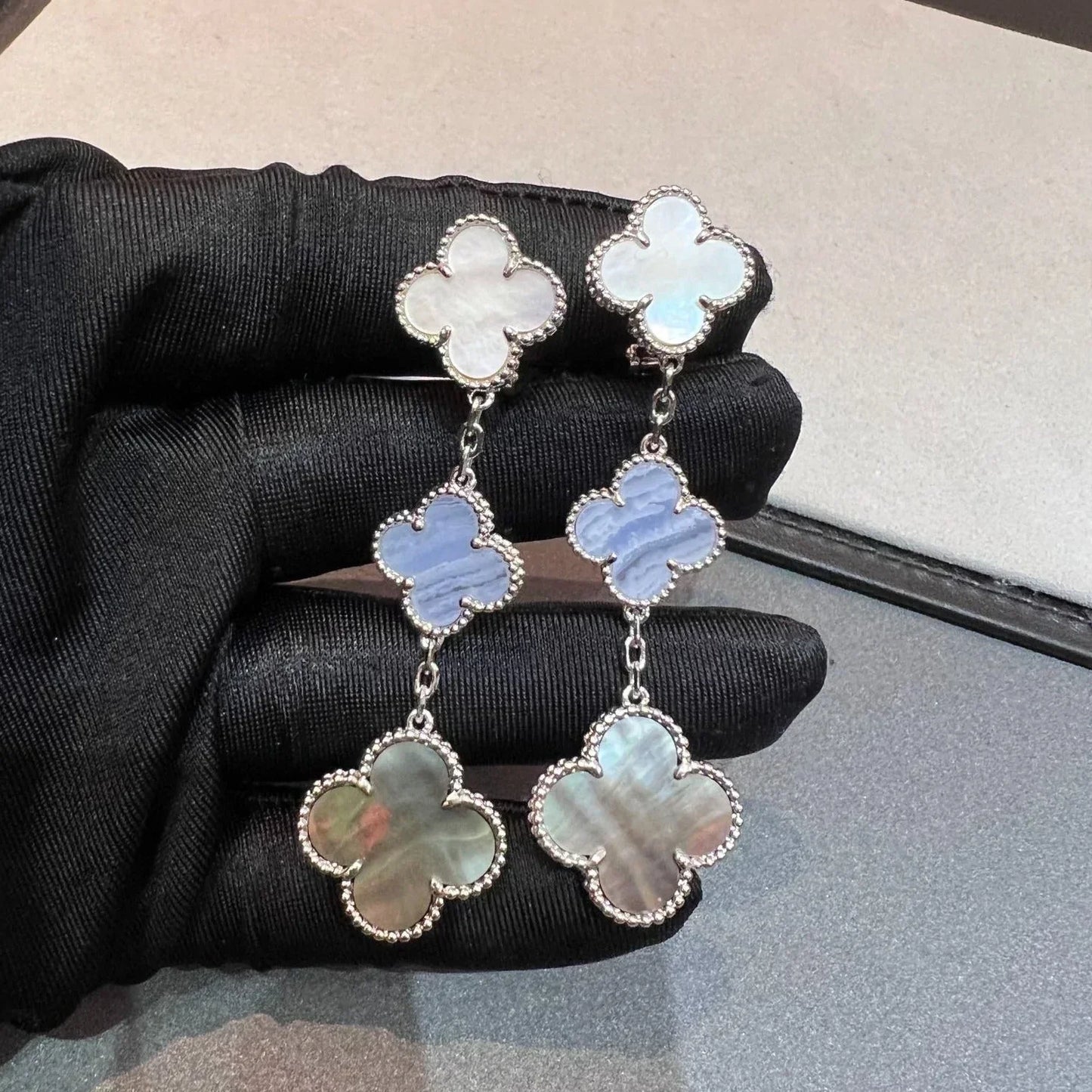 CLOVER MOP 3 MOTIFS SILVER EARRINGS