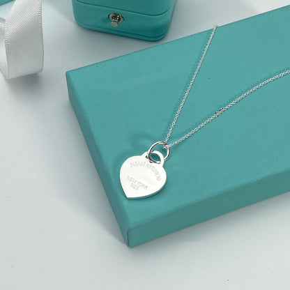 HEART PENDANT SILVER NECKLACE