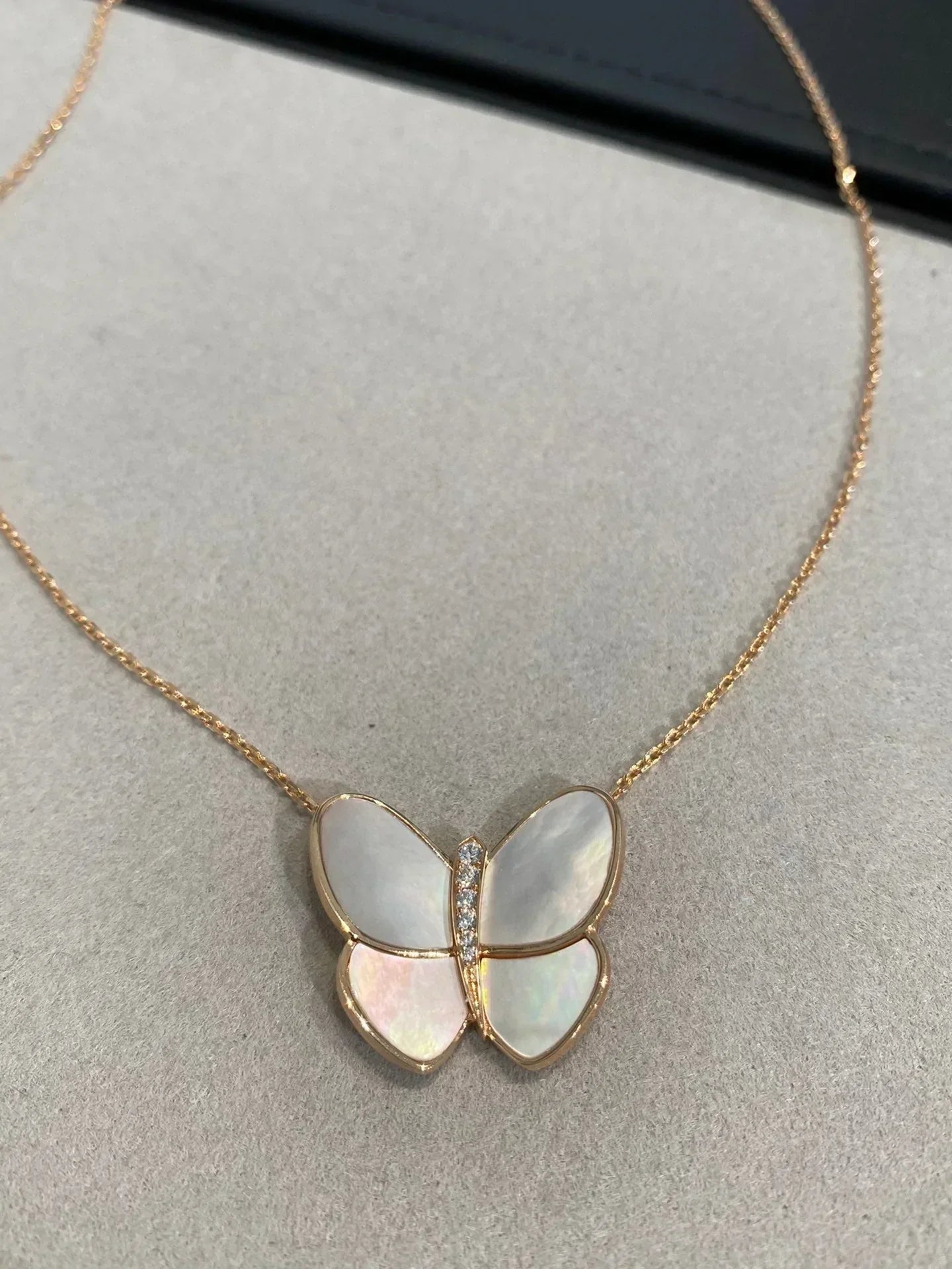 BUTTERFLY GOLD MOP DIAMOND NECKLACE