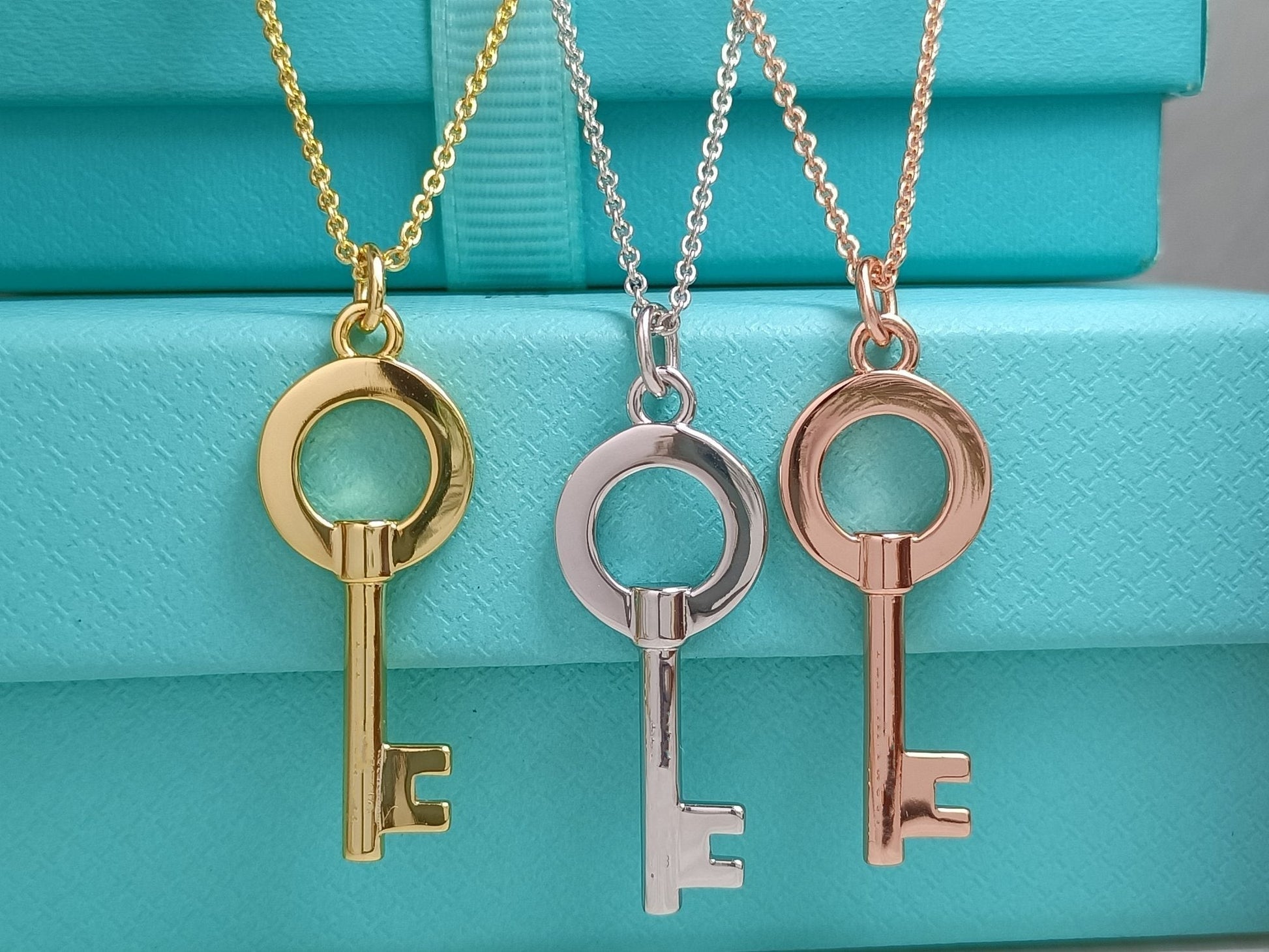 KEY NECKLACE