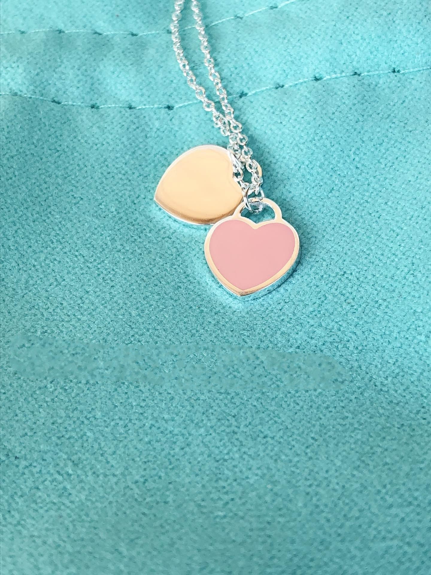 DOUBLE HEART PENDANT SILVER NECKLACE