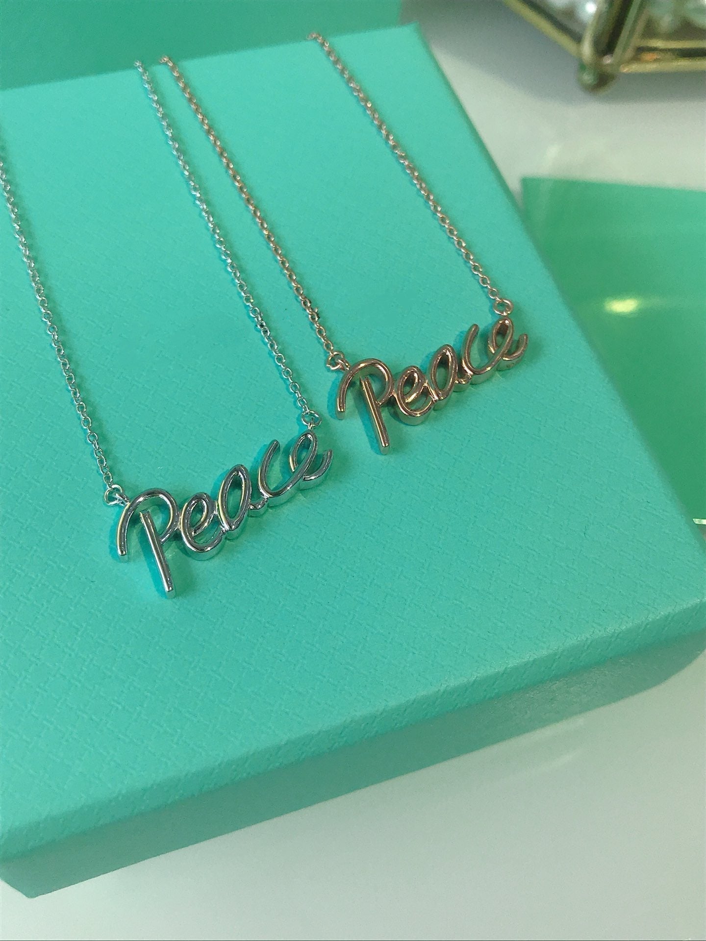 PEACE TEXT PENDANT NECKLACE