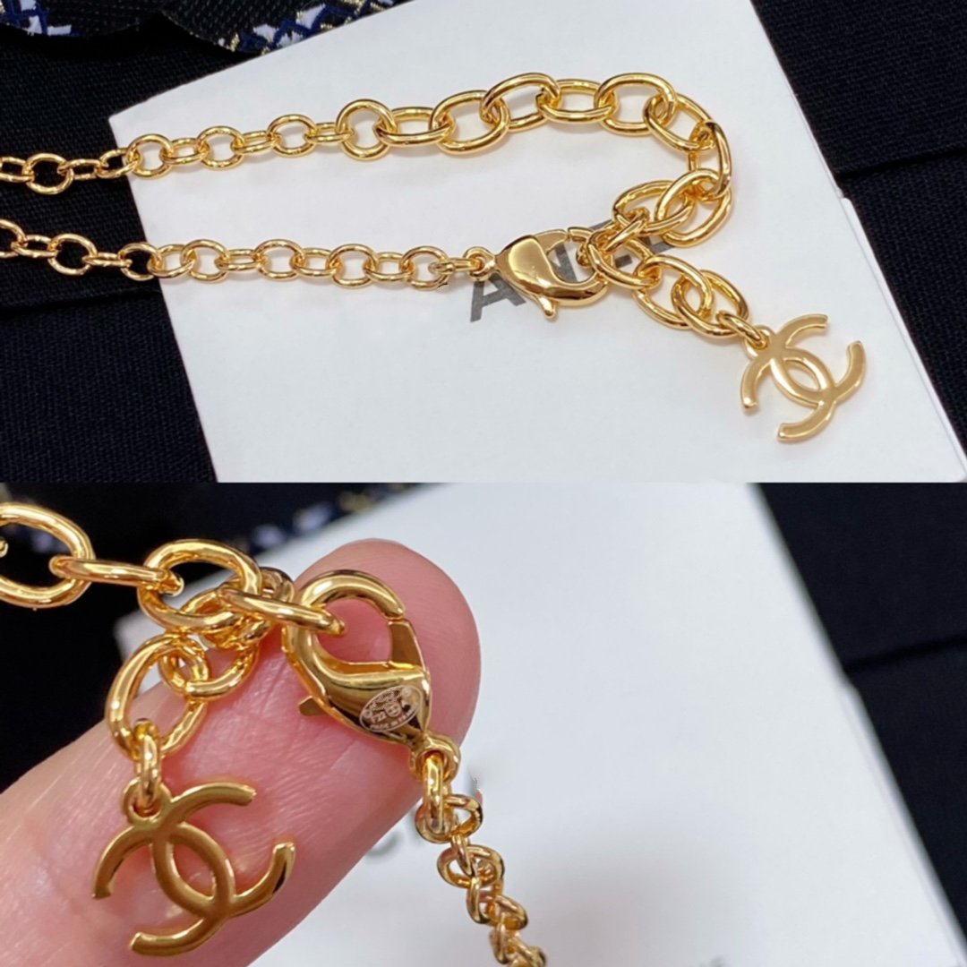 DOUBLE C TIGER GOLD NECKLACE