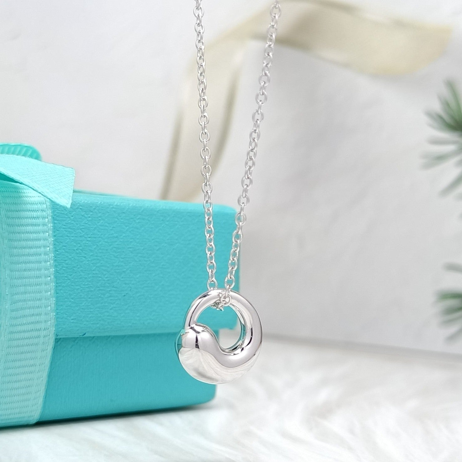 SNAIL PENDANT SILVER NECKLACE