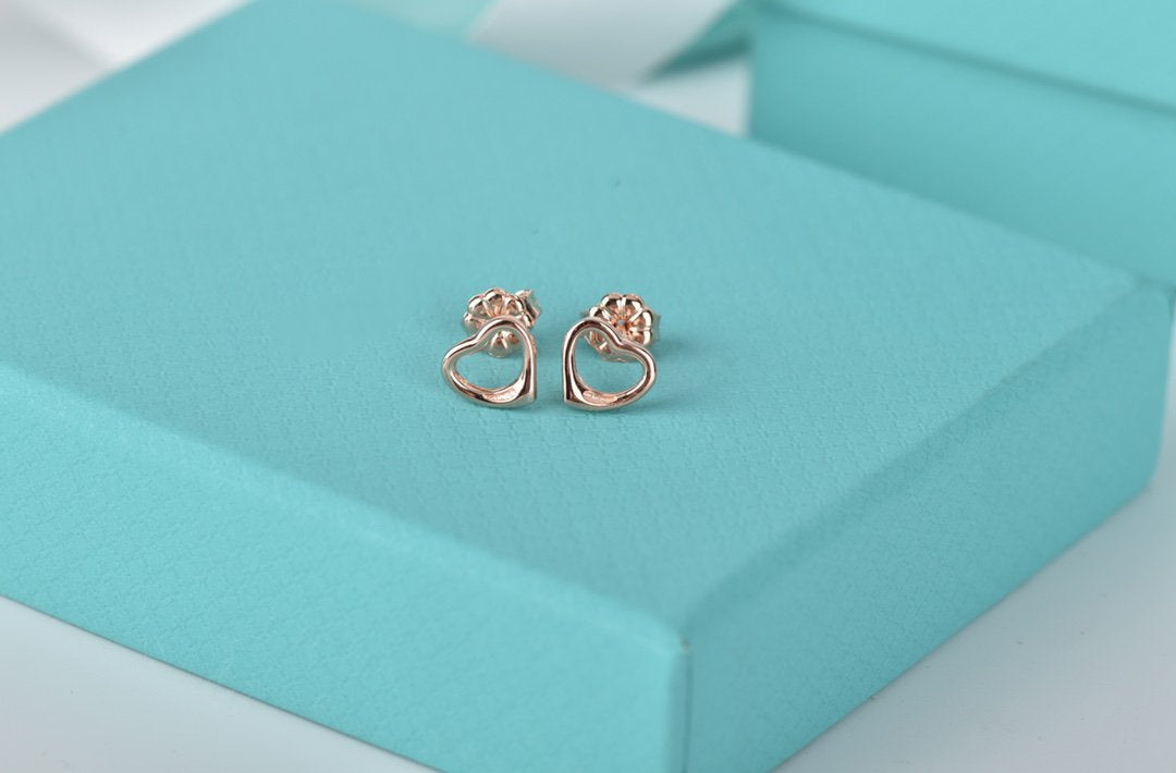 OPEN HEART STUD EARRINGS