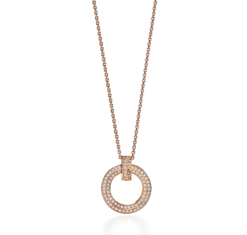 T CIRCLE PENDANT DIAMOND NECKLACE