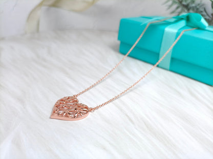 HEART LEAF PENDANT NECKLACE