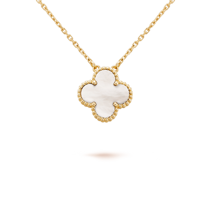 CLOVER PENDANT WHITE MOP NECKLACE