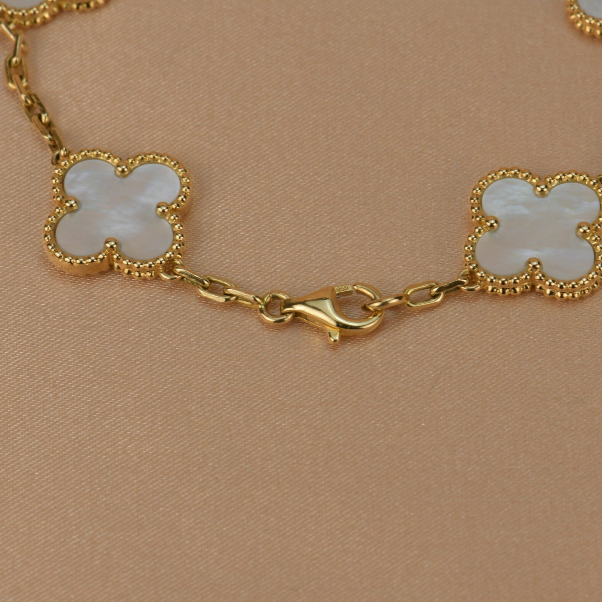 CLOVER BRACELET 5 MOTIFS MOP