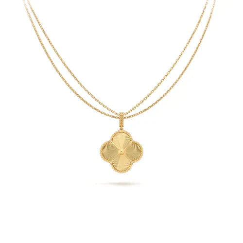 VINTAGE CLOVER PENDANT NECKLACE GOLD