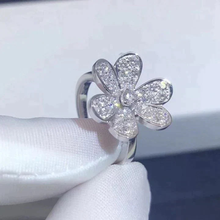 FRIVOLE SILVER DIAMOND RING